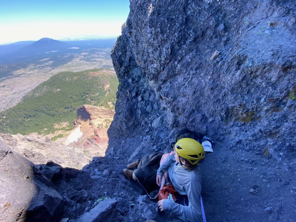 An_injured_climber_on_Mt._Washington_in_Linn_County_awaits_extraction_by_an_Oregon_Army_National_Guard_helicopter