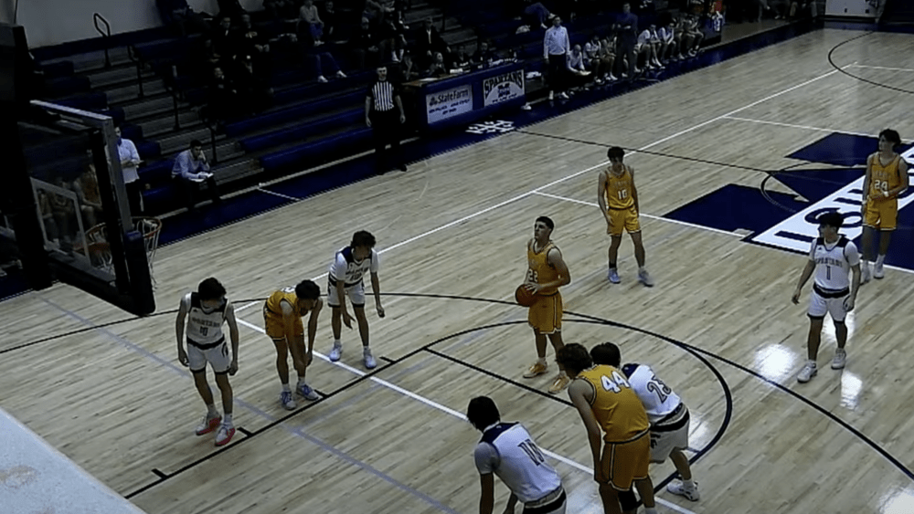 Henley boys basketball vs Marist Catholic