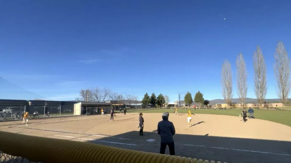 Henley softball vs Cascade Christian