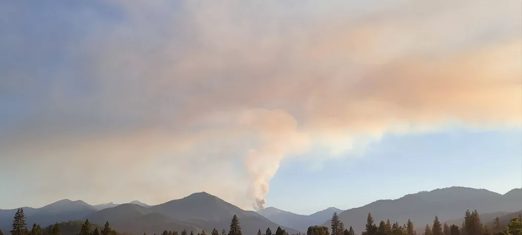 A photo of the Shelly Fire