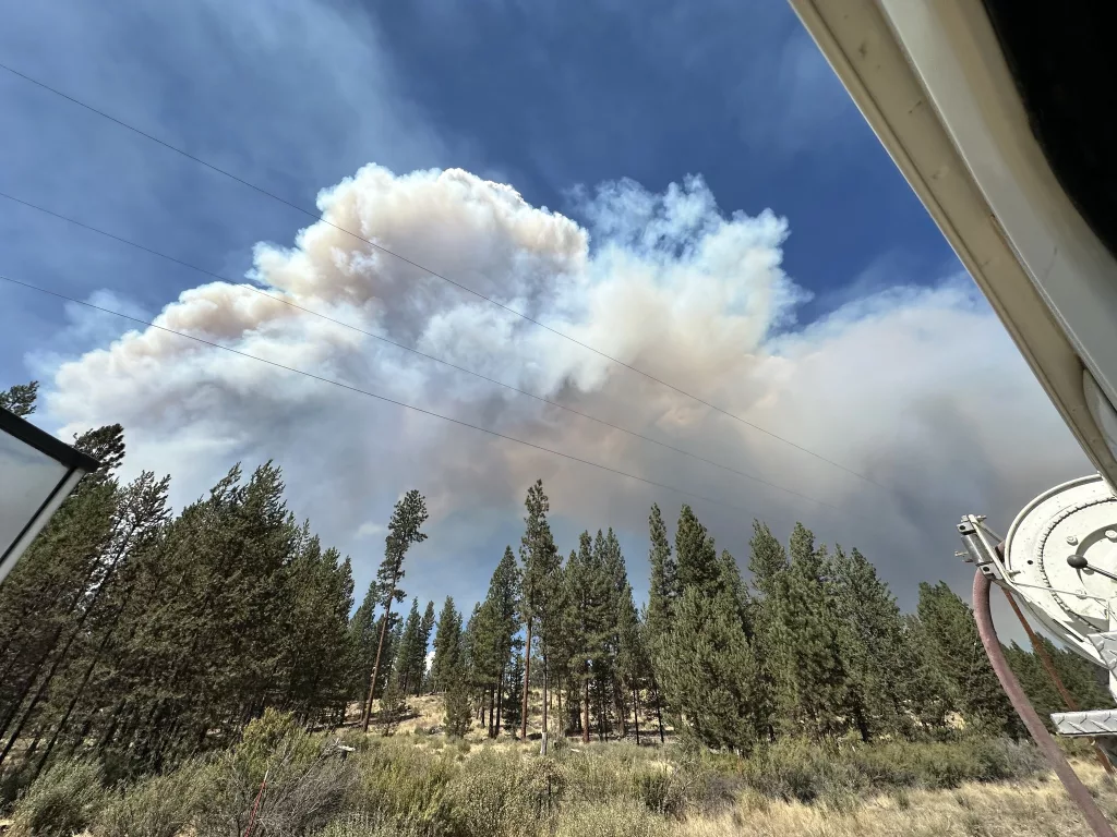 A cloud of smoke from the Copperfield Fire