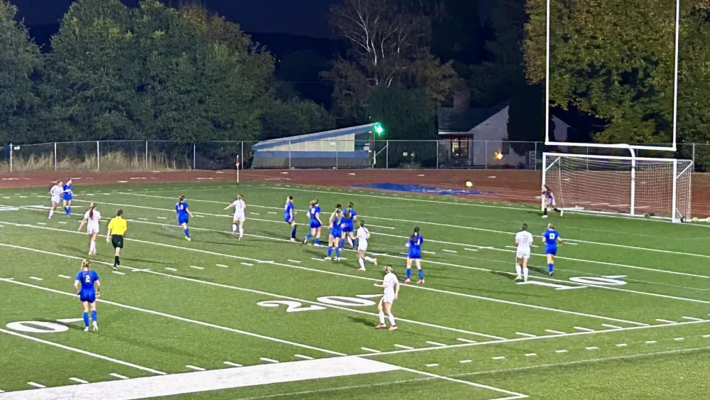 Mazama vs Klamath Union girls soccer