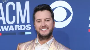 Luke Bryan scores 31st career No. 1 with ‘Love You, Miss You, Mean It’