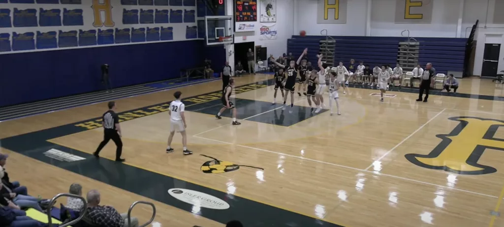 Finn Charlton's game-winning shot against Lakeview