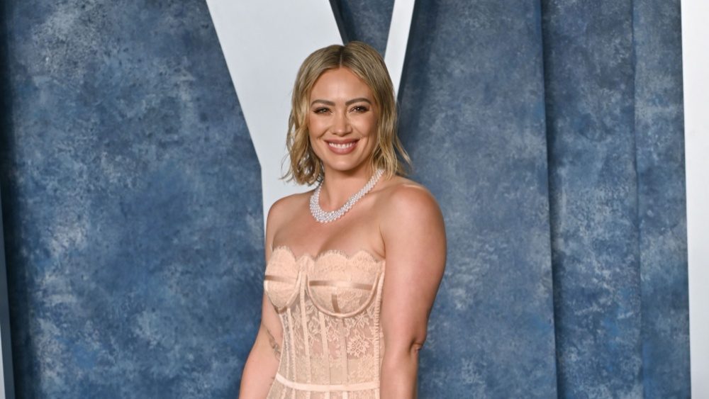 Hilary Duff releases re-recorded version of “Come Clean (Mine)”