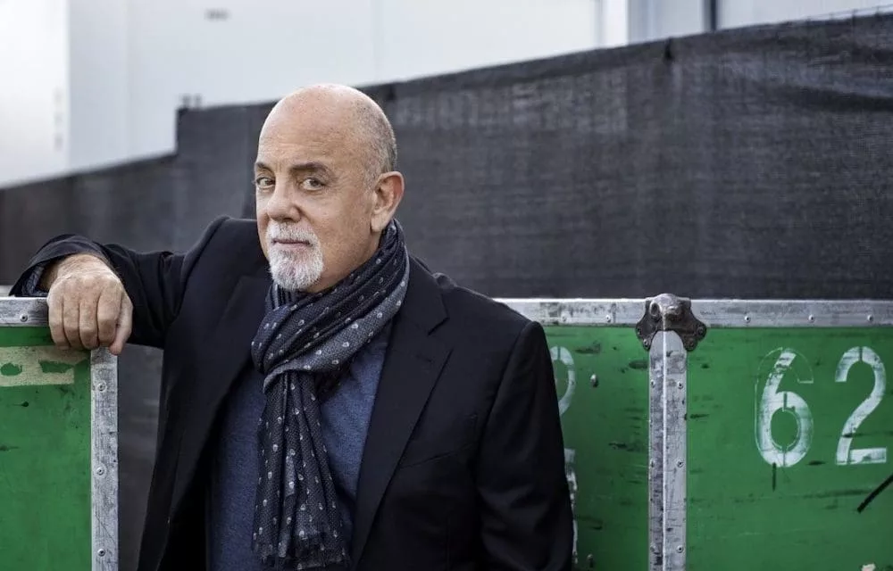 billy-joel-smiles-at-the-camera-1000x640762585-1