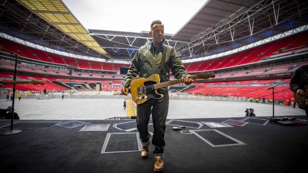 bruce_london1_109-2-scaled-1215732