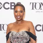 shutterstock_2167032987133652