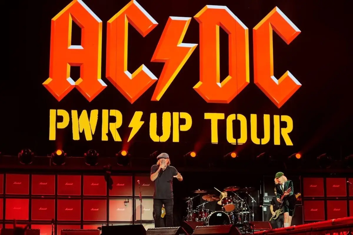 AC/DC POWER UP TOUR ON STAGE