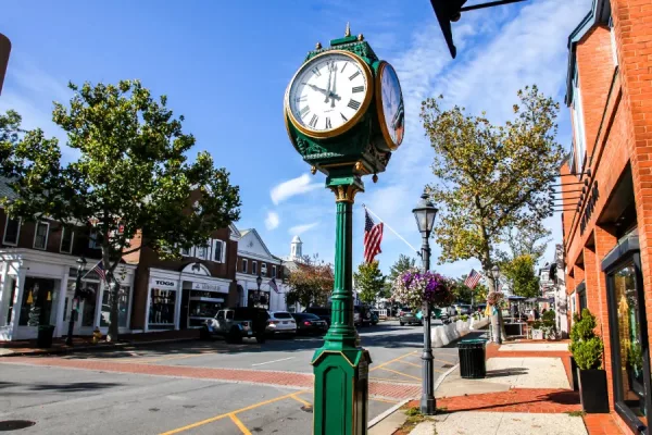 new-canaan-clock