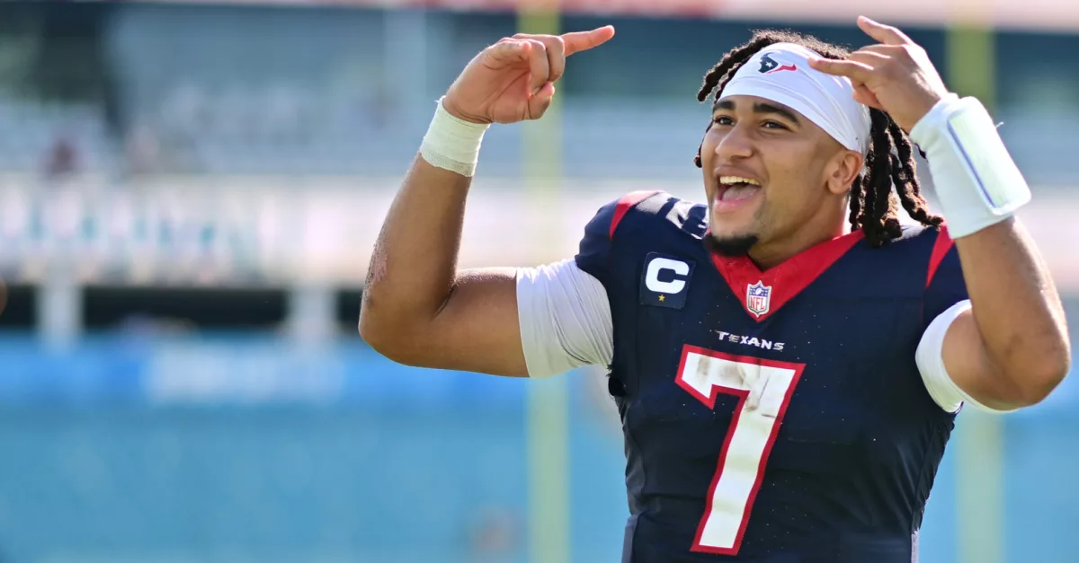 Houston Texans QB Uses Football to 'Spread the Gospel'