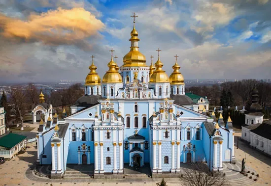 st-michaels-golden-domed-cathedral-kyiv-ukraine-orthodox-church