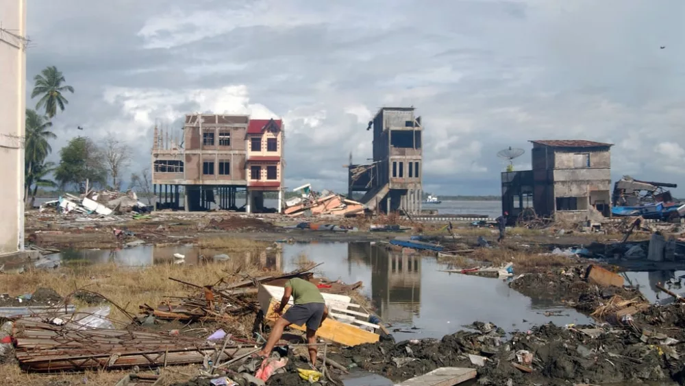 the-tsunami-tidal-wave-debris-litters-the-city-of-meulaboh-on-the-island-of-a5af68-1024