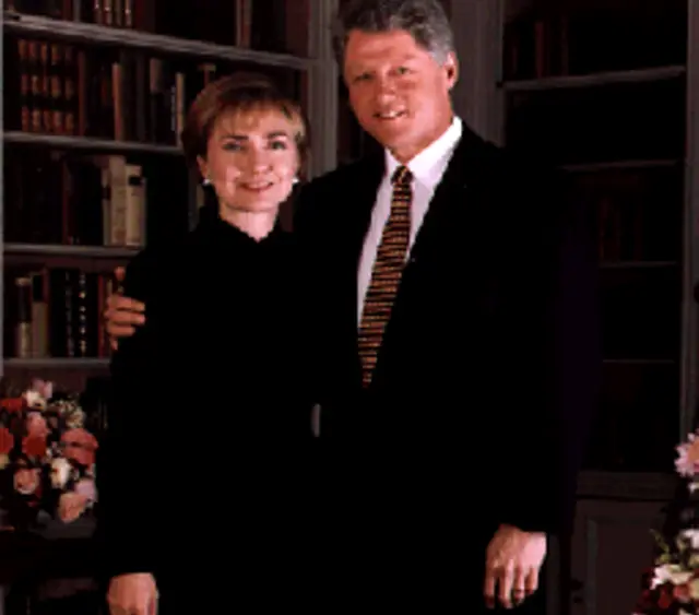 Bill and Hillary Clinton / usasearch.gov, Public domain, via Wikimedia Commons