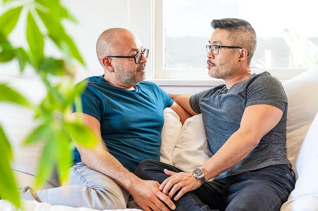 what-do-happy-couples-do-differently-therapists-weigh-in-2