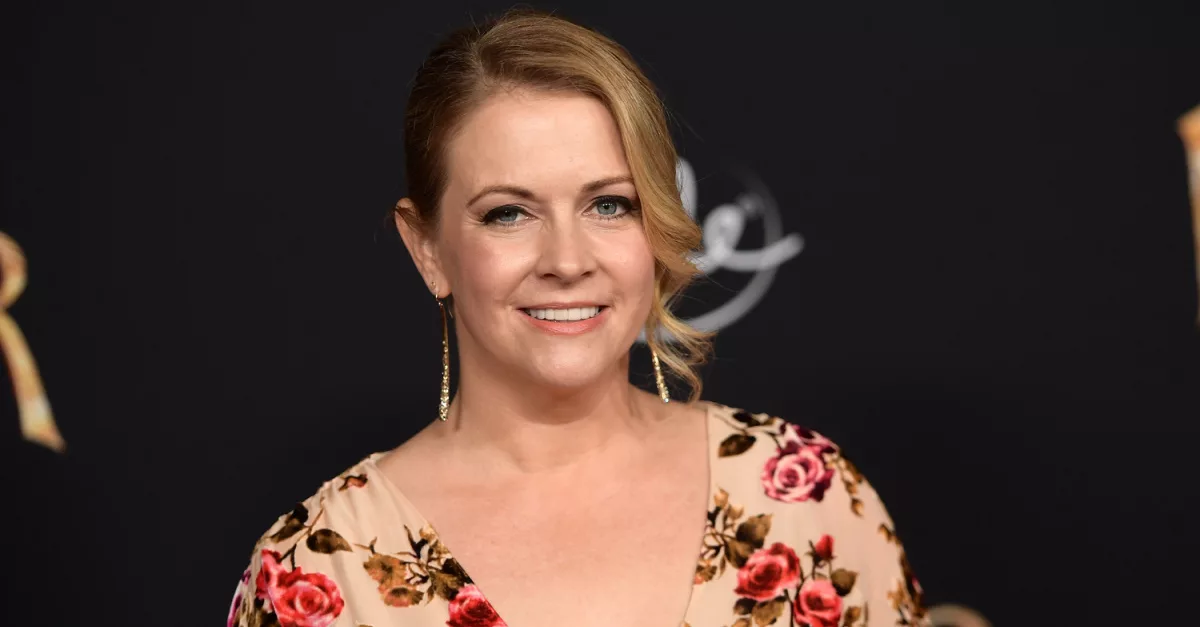 32096-melissa-joan-hart-gettyimages-matt-winkelmeye_source_file762606