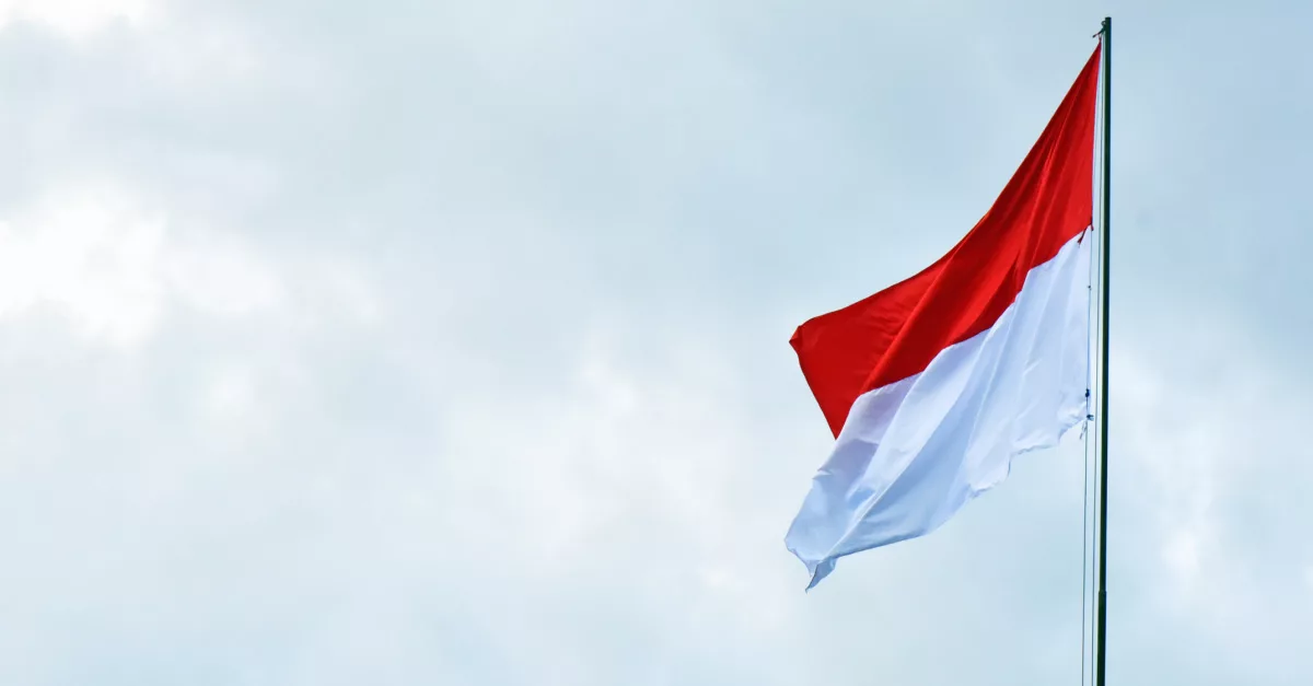 28479-indonesian-flag-gettyimages-i-wayan-suarnaya_source_file417177