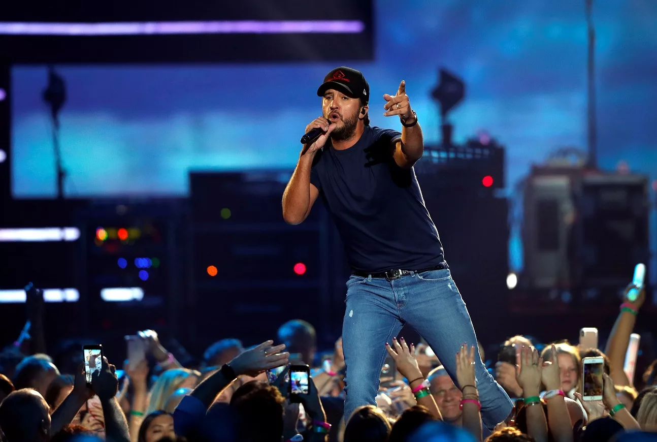 luke-bryan-performs-during-the-iheartradio-music-festival-at-t-mobile-arena-in-las-vegas