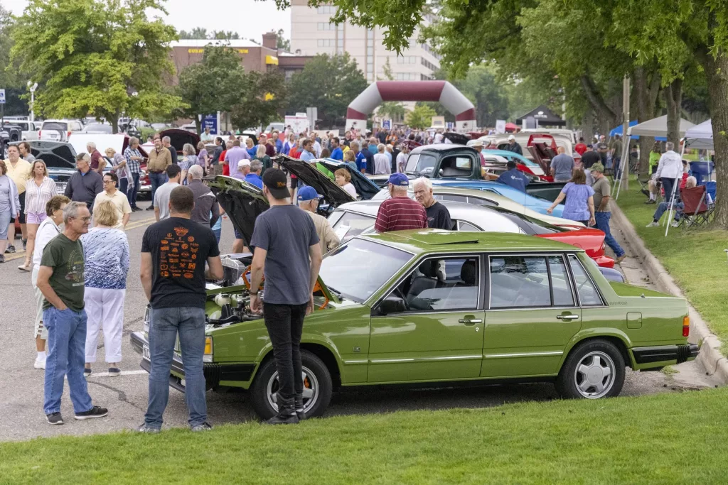 mike-yore-memorial-car-show-04