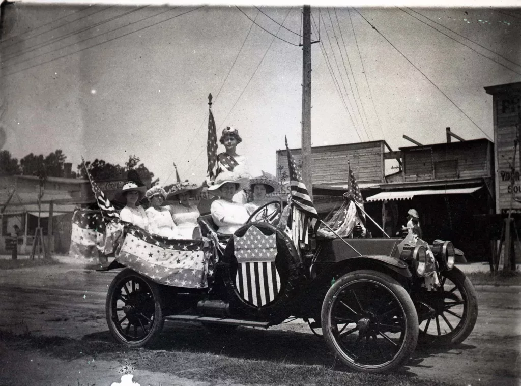 ac223n-events-4th-of-july-parade-entry-circa-1920s