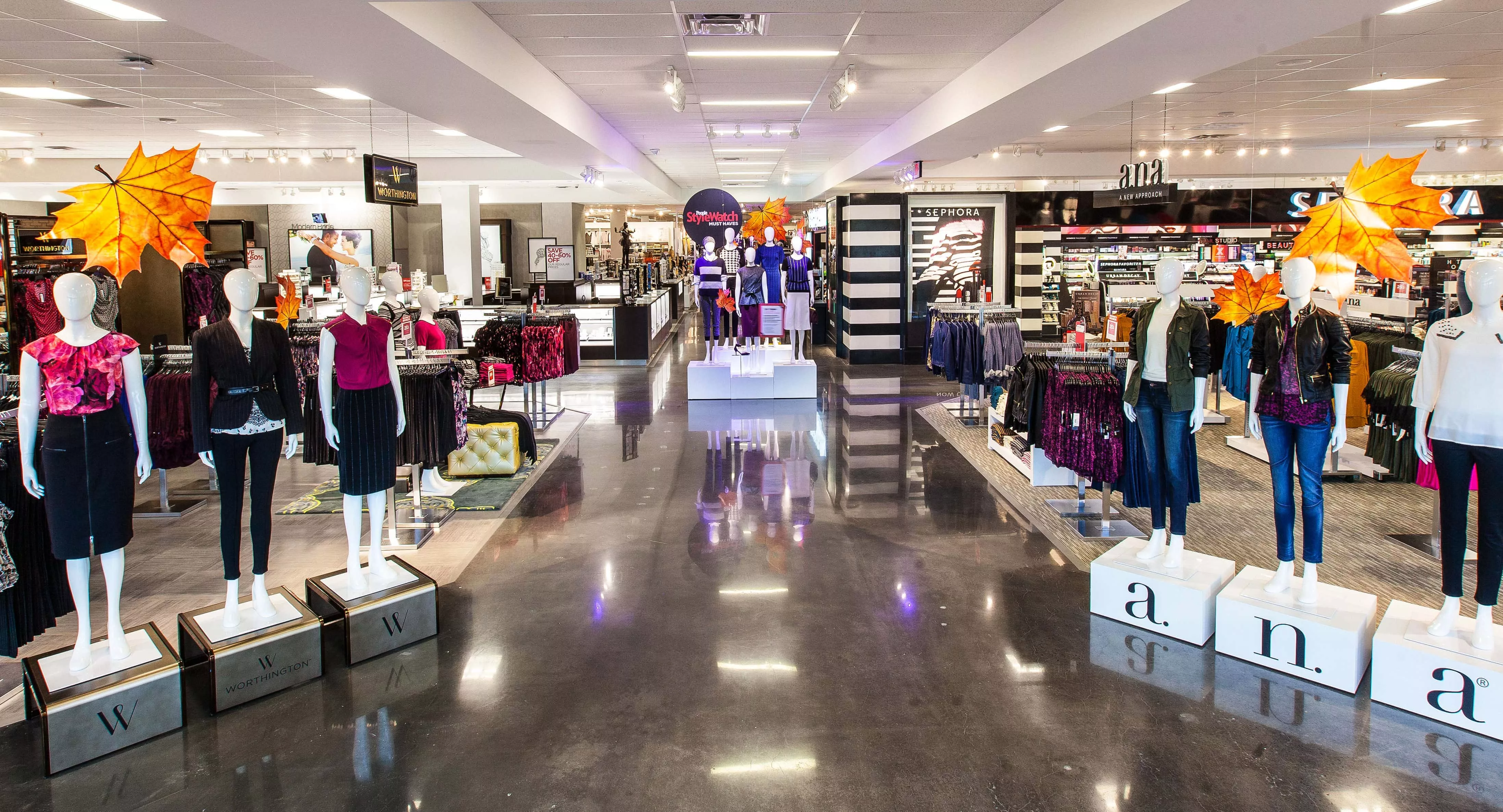 Este es el interior de la tienda JCPenney, ubicada en Texas. Foto: Forbes   