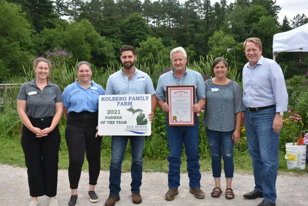 colleen_forestieri_emilly_hickmott_kolbergs_aric_nesbitt_annual_meeting_wolf_lake_fish_hatchery_7_27_2022-124