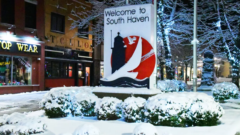 southhavenentrysignwinter