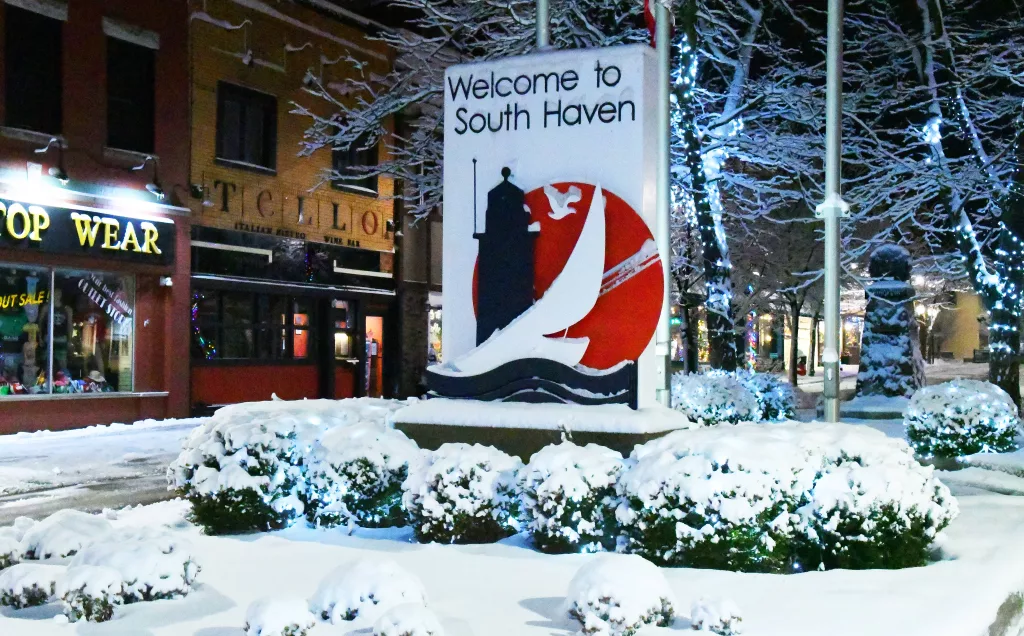 southhavenentrysignwinter