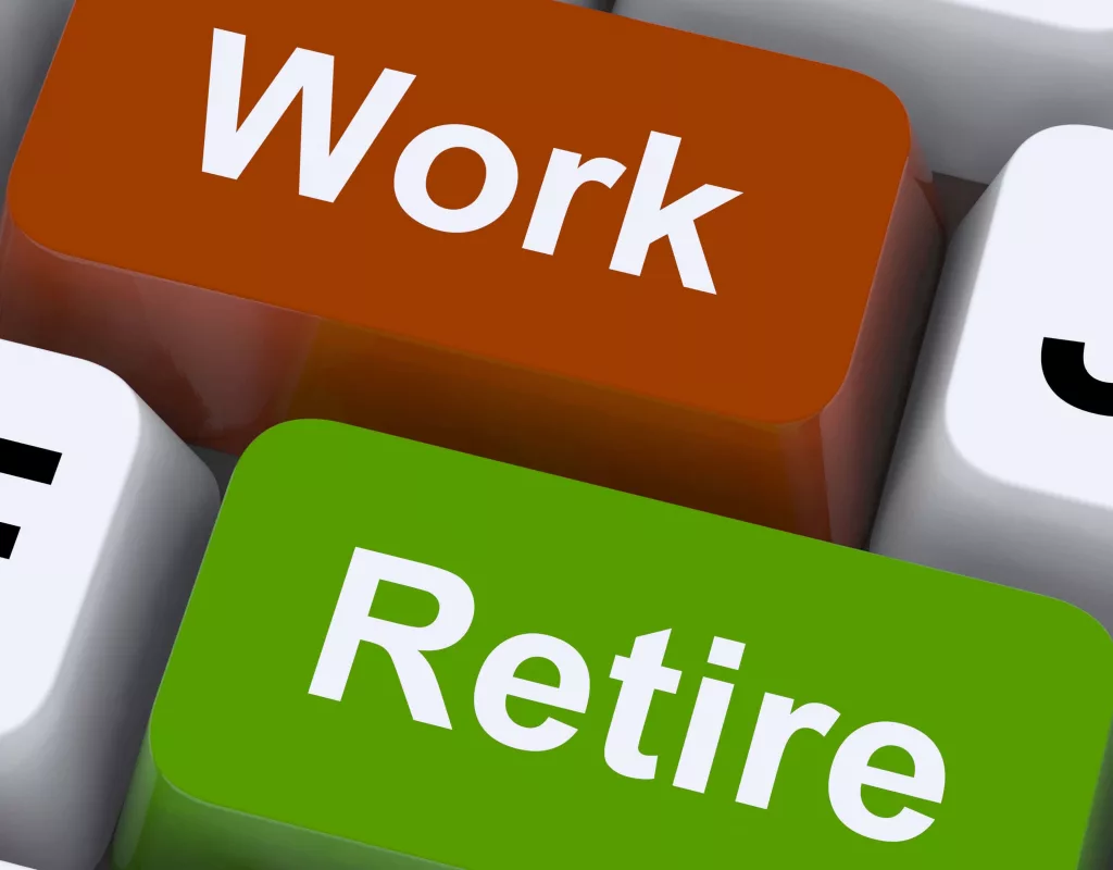 work-or-retire-signpost-shows-choice-of-working-or-retirement