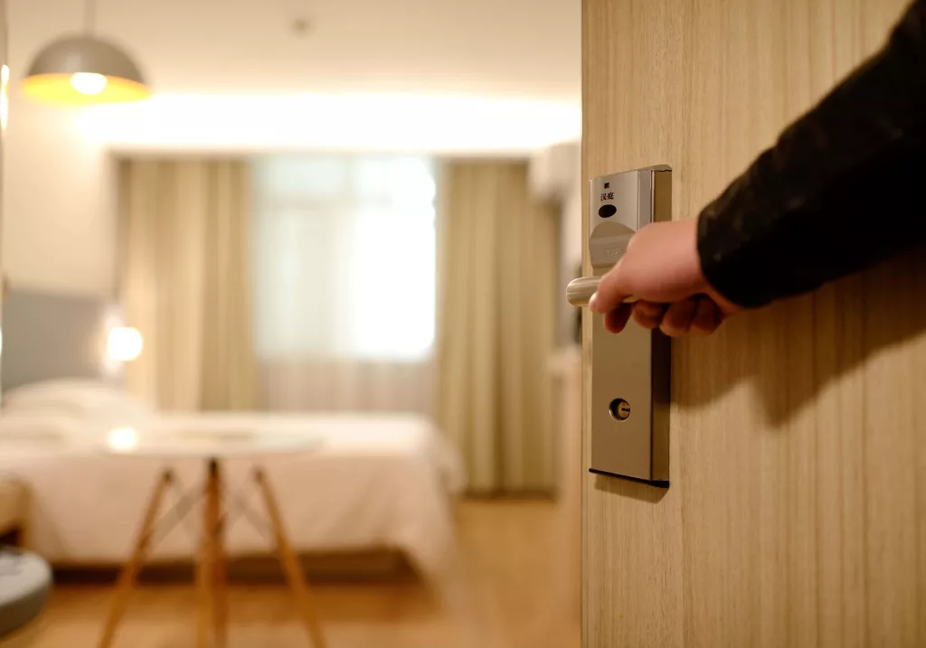 hoteldoor-7