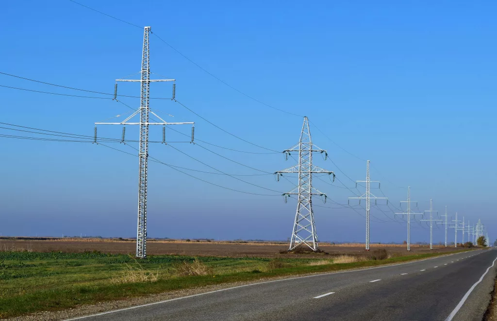 support-of-electricity-cables-along-the-road
