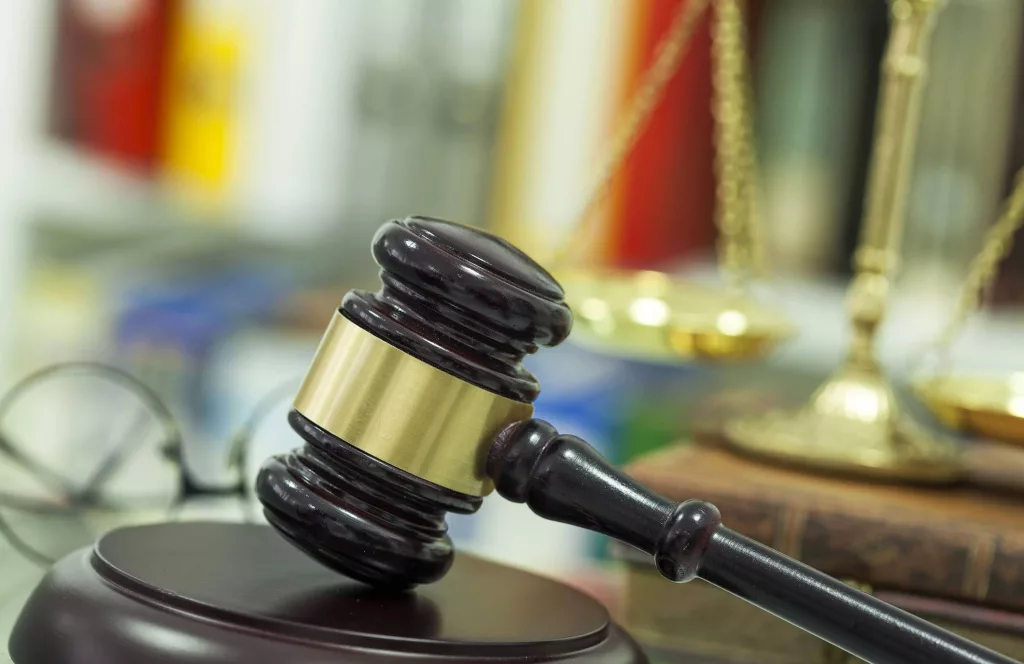 judgesgavel-7