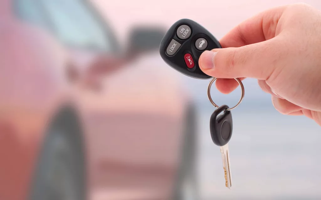 car-keys-and-remote