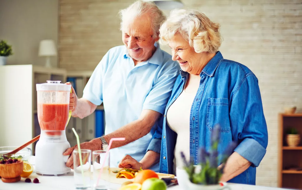 seniors-in-the-kitchen-2