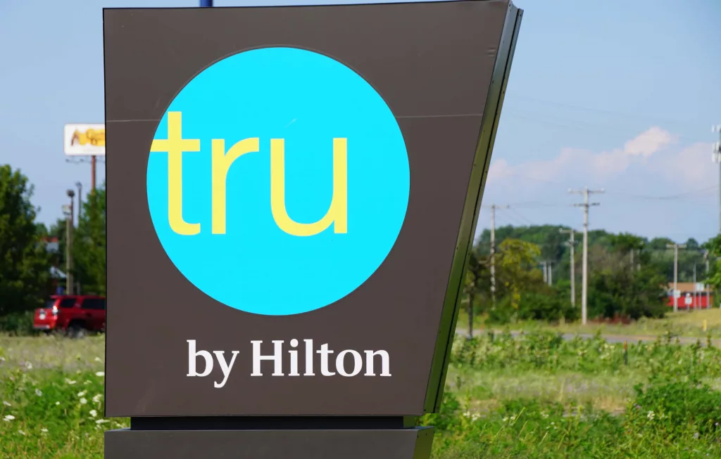 truhiltonpylon