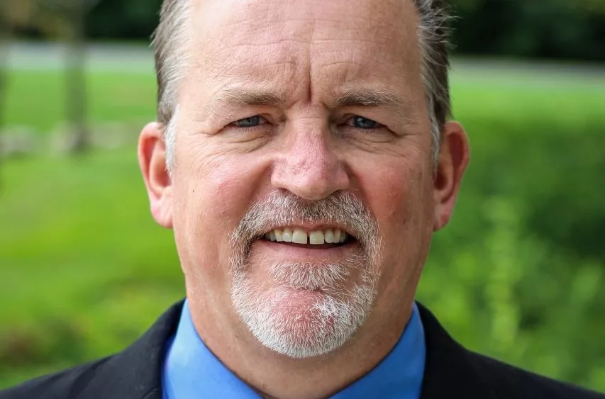 ken_flowers_headshot-e1706267807612