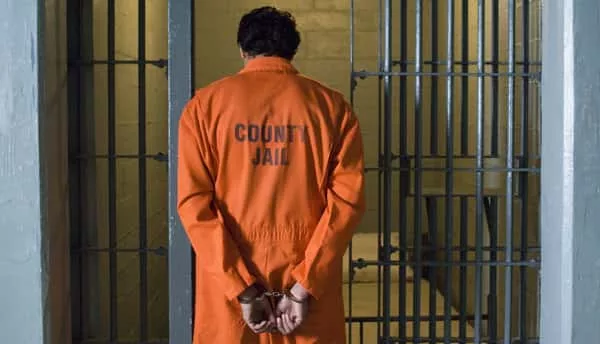 armedrobberjailed