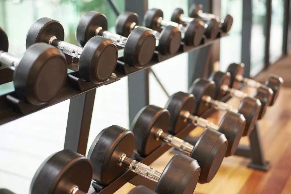 dumbbell-in-gym