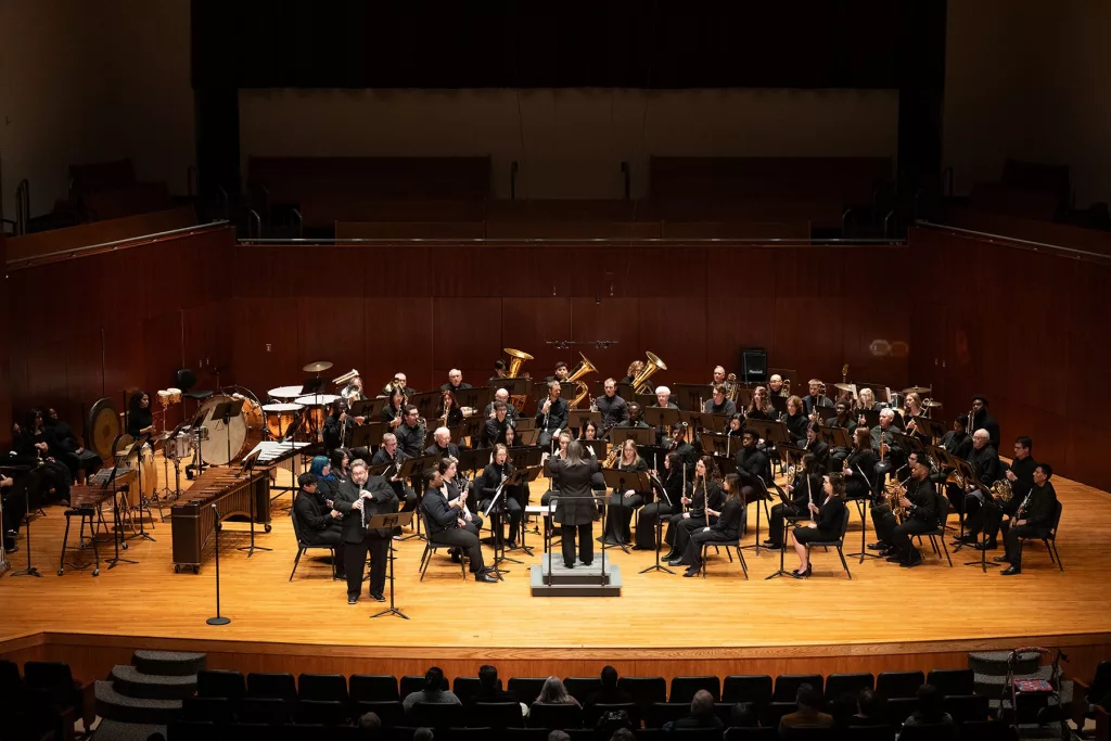 andrews wind symphony