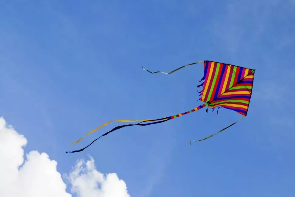 kites-colors-in-the-cloud-sky