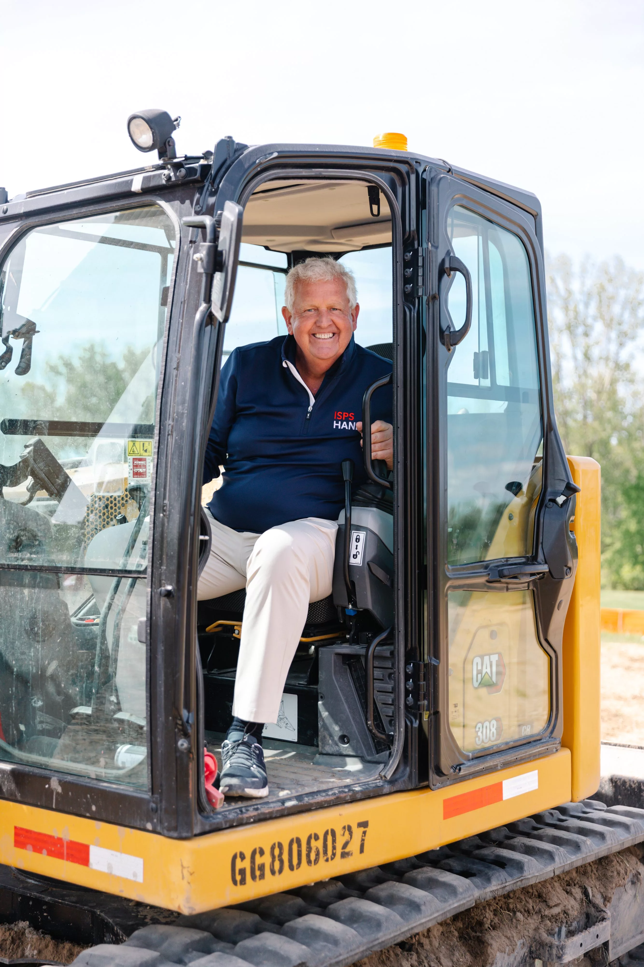 Monty at ground breaking