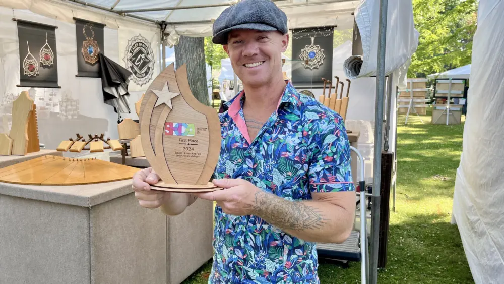 SH art fair winner 24