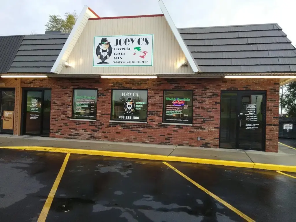 joey c's