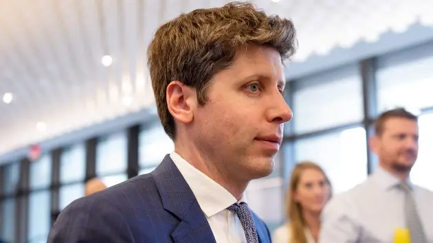 getty_samaltman_080725271974