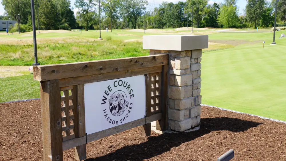 wee course sign