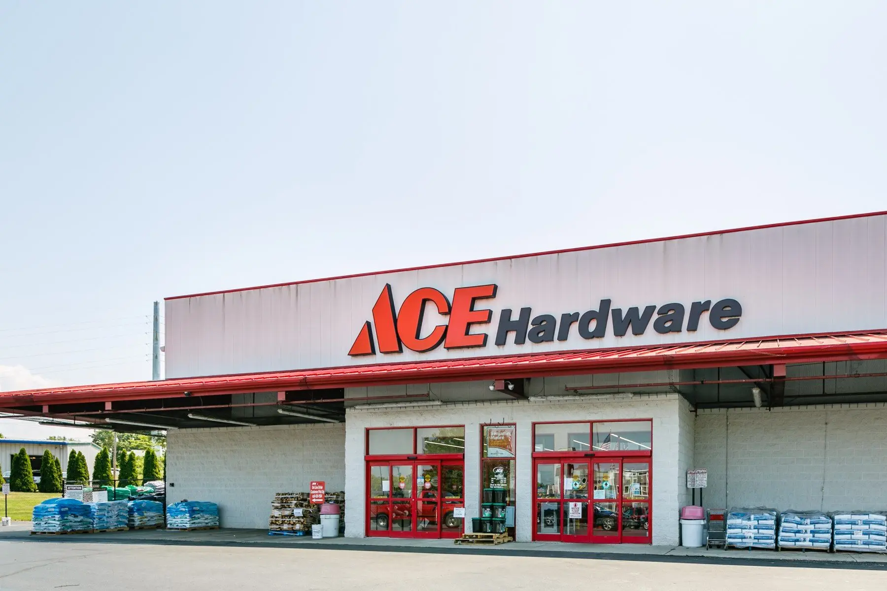 Ace storefront logo