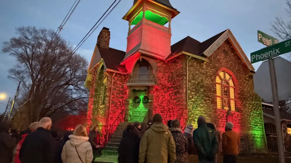 SH Scott Club xmas lights