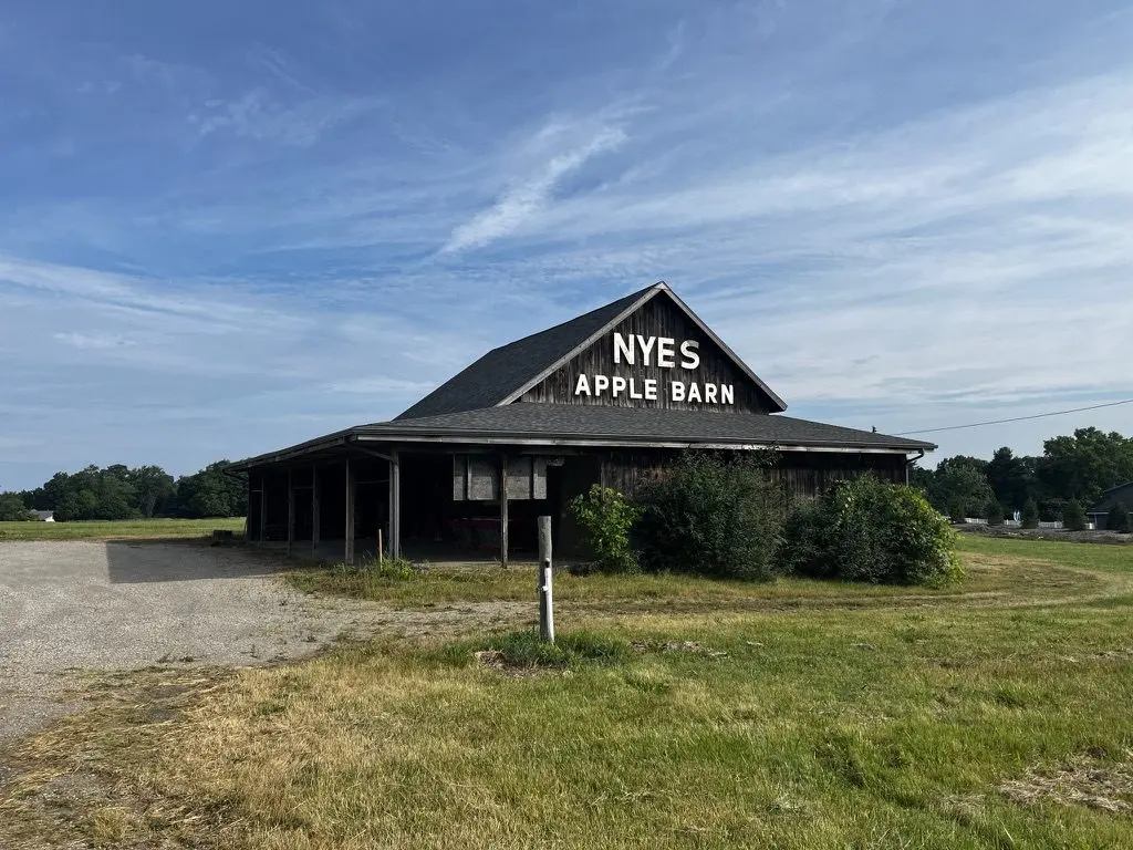 Nyes Apple Barn 2