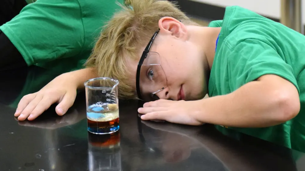 keeping-a-close-eye-on-a-chemical-reaction