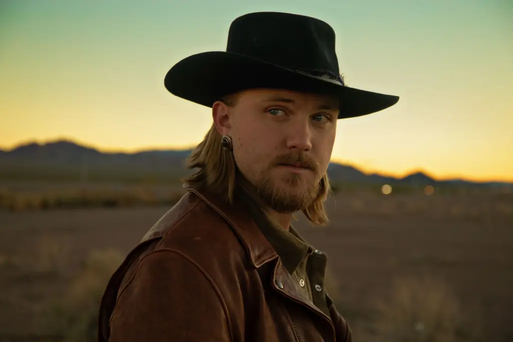 jacksondean_p_20251205_seanhagwell_bmlgowns_0458_retjf_fnl